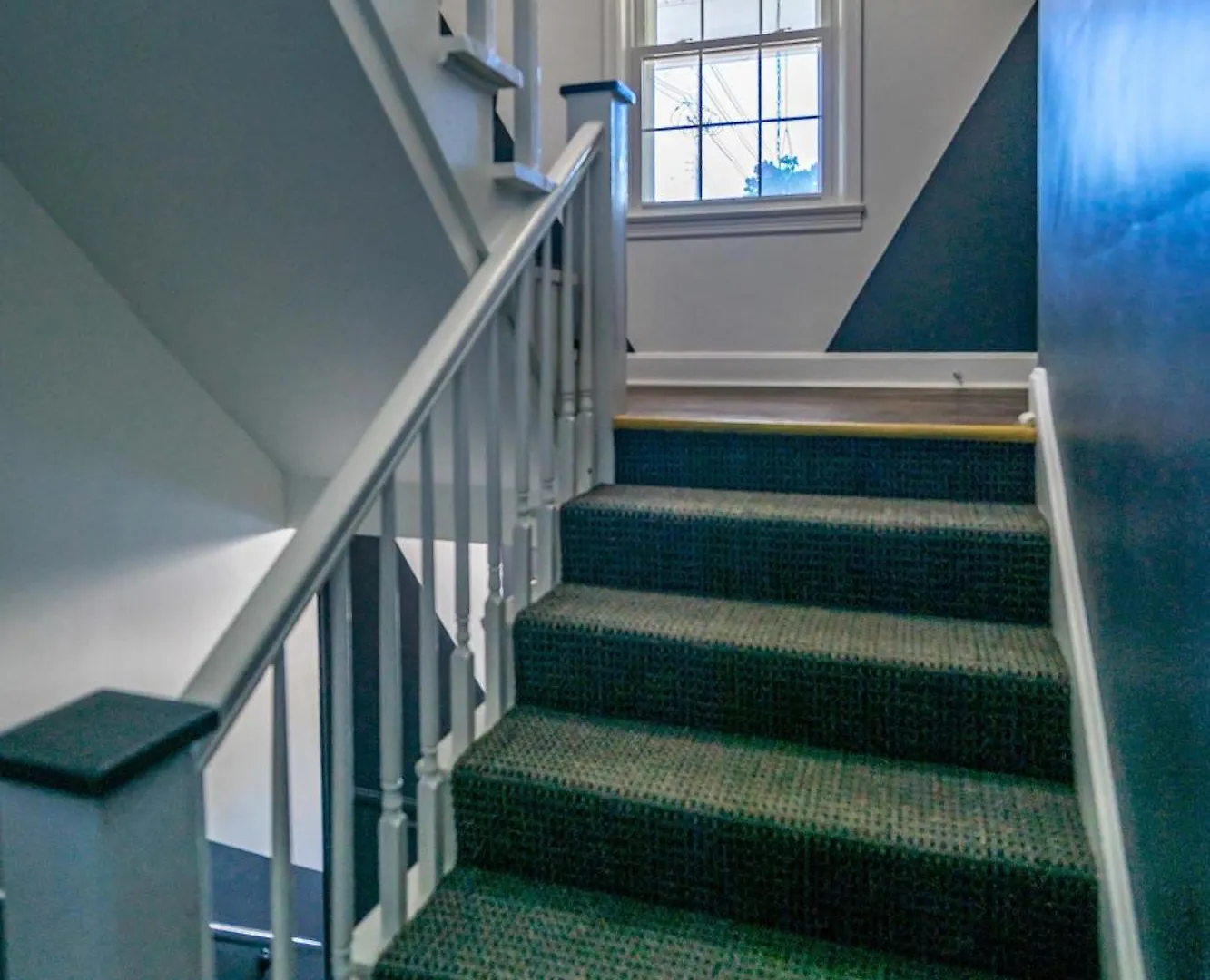 Modern Louisville Stay Free Parking Prime Location United States