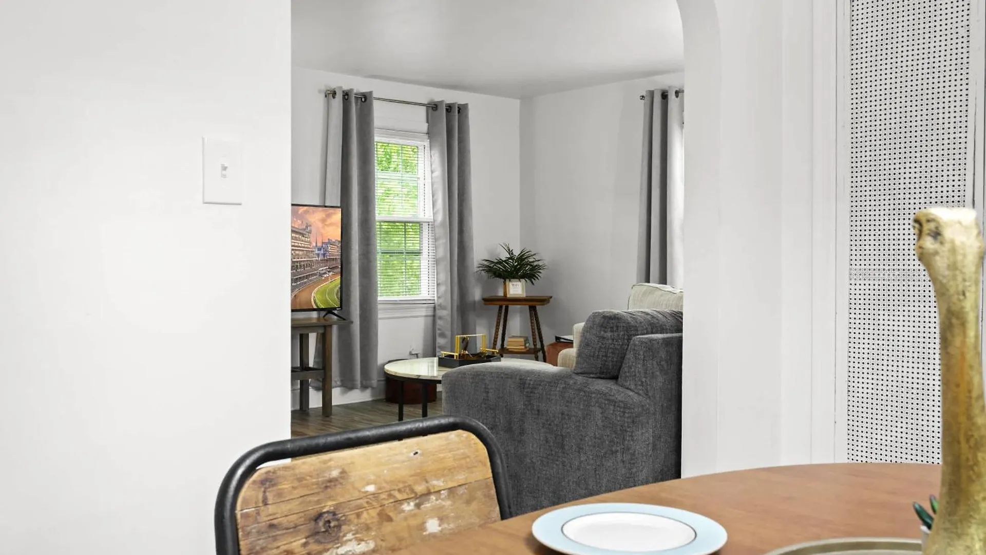 Apartment Modern Louisville Stay Free Parking Prime Location